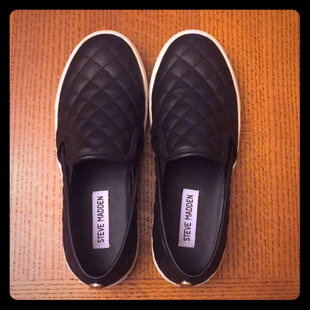 Black Slip-On Steve Maddens